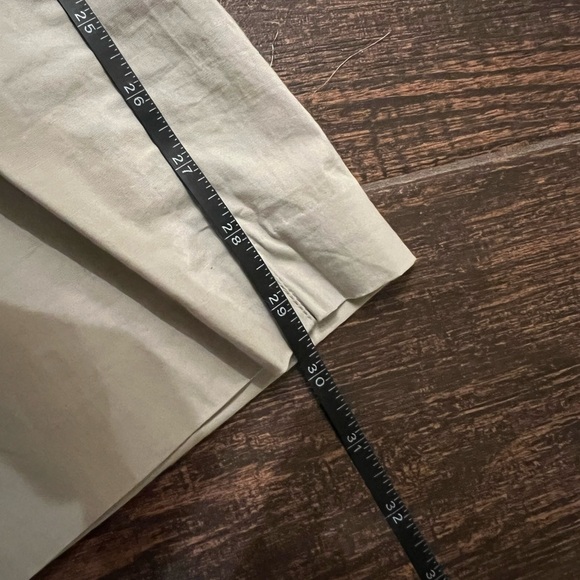 Everlane 31x30 Air Chinos in Stone - Picture 10 of 10